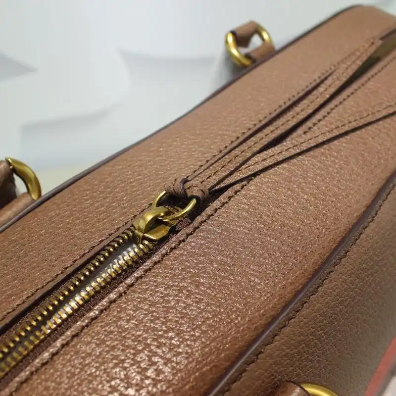 G*u*i brand handbags large totes 1904g0054