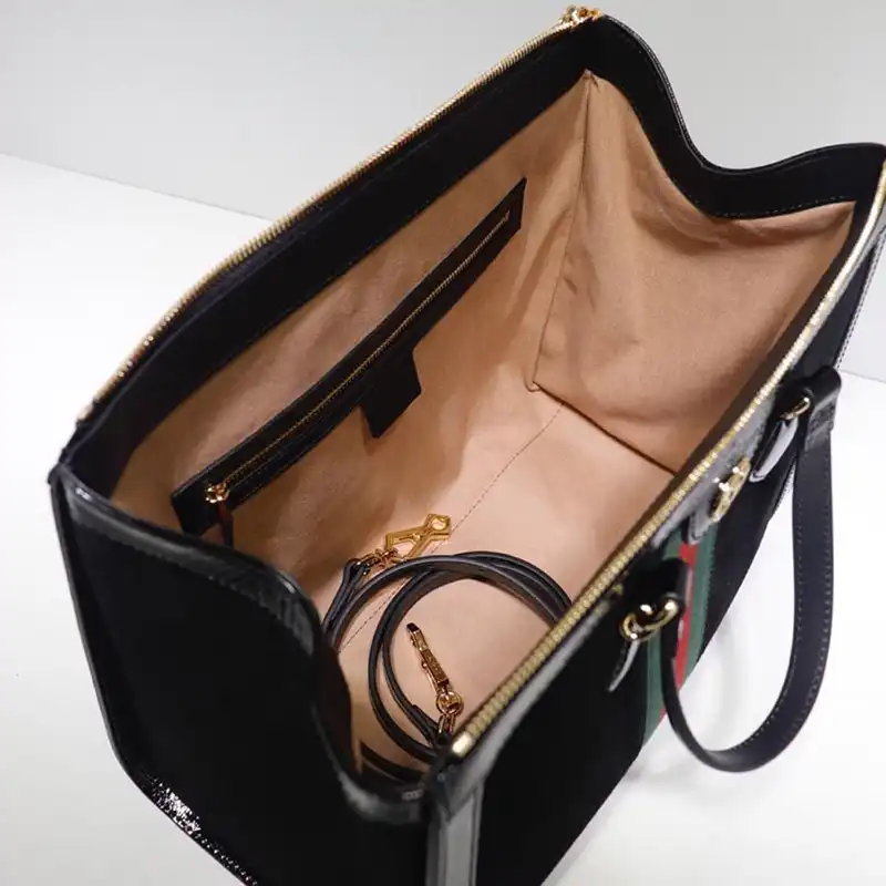 G*u*i brand handbags large totes 1904g0069