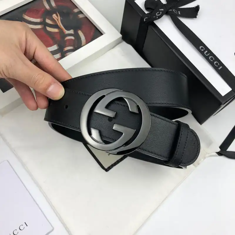 G*u*i s belte 1907bl0046