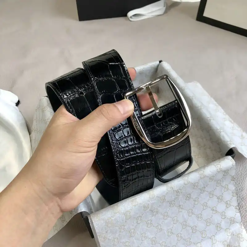 G*u*i s belt 2009xf0074