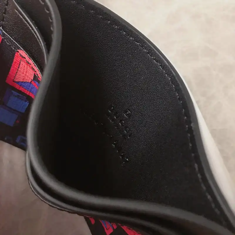 G*u*i bags 208b570048