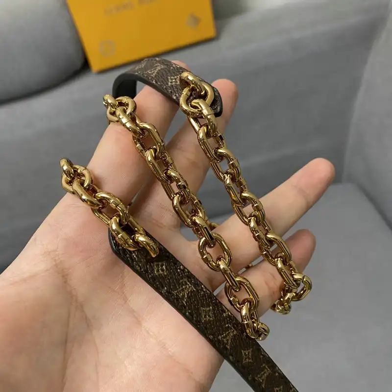 LV Belts 2106XA0183