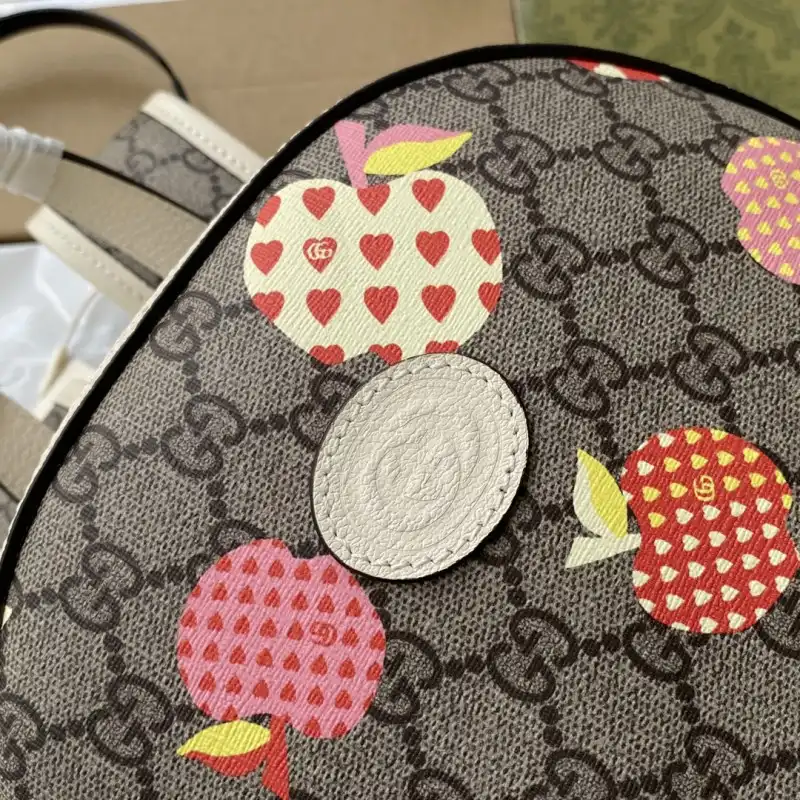 G*u*i s bags 2108ya0074