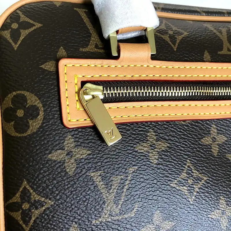 LV Bag 2110DJ0018