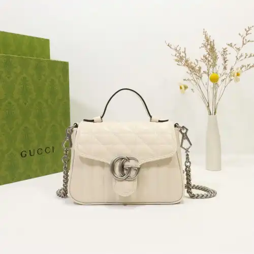 G*u*i bag 2112dj0005