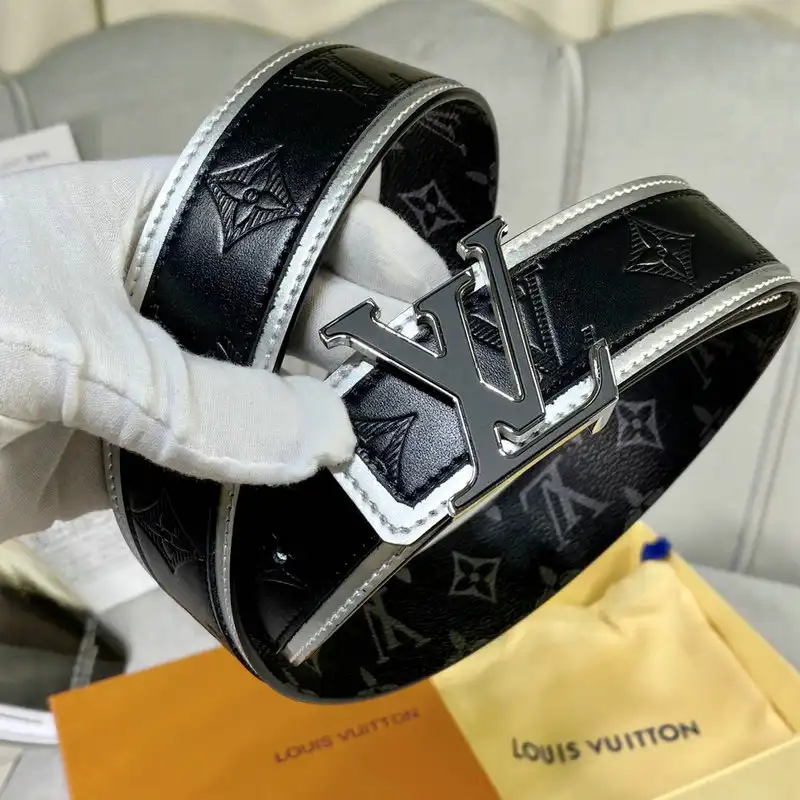LV Belts 2201XA0051