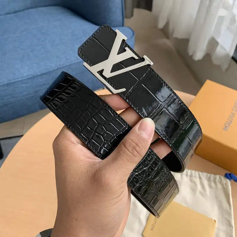 LV Belts 2201XA0093