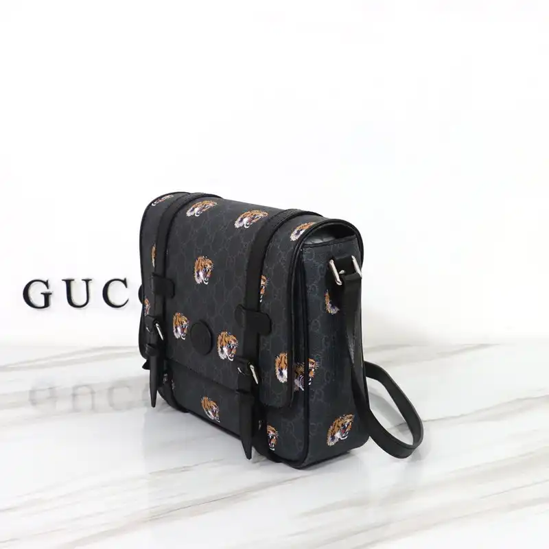 G*u*i bag 2301dj0005