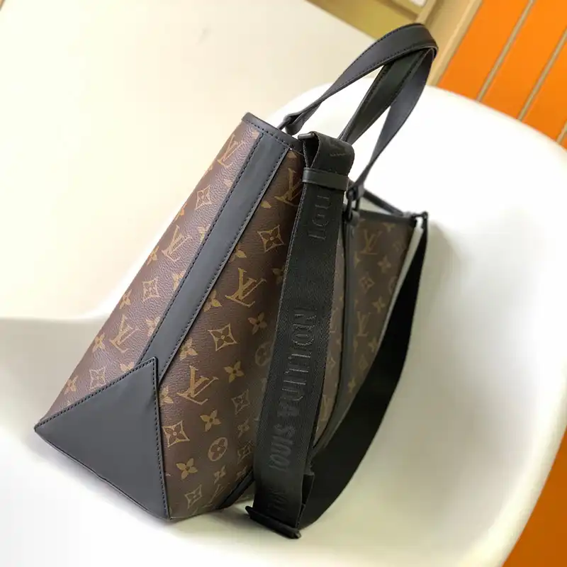 LV Bag 2304DJ0085