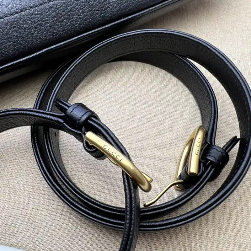 G*u*i bag 2304ya0103