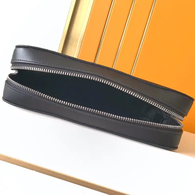 G*u*i bags 2404ya0002