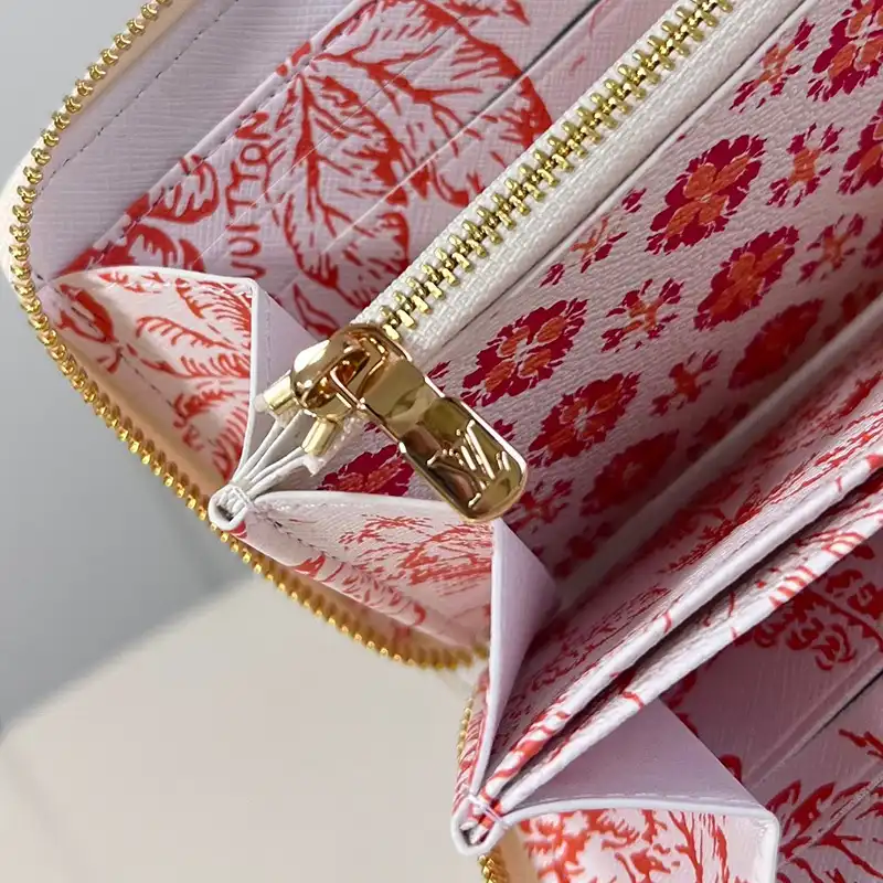 G*u*i bags 2407yz0105