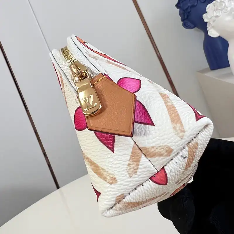 G*u*i bags 2407yz0108