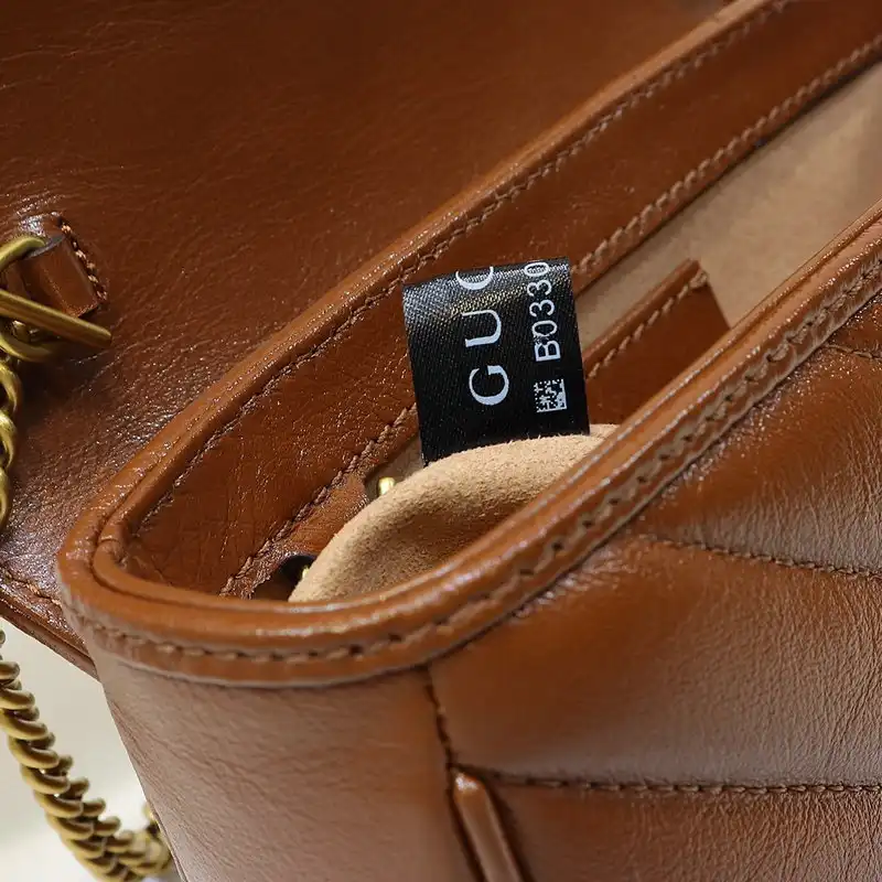 G*u*i bags 2012sh0004