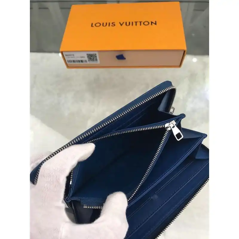 LV Bags 19T1L0329