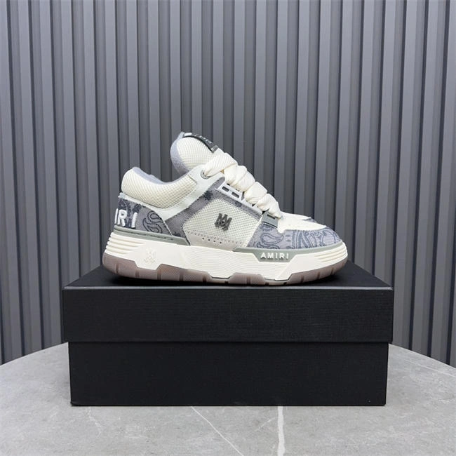 Effortless Amiri MA-1 Sneaker 653