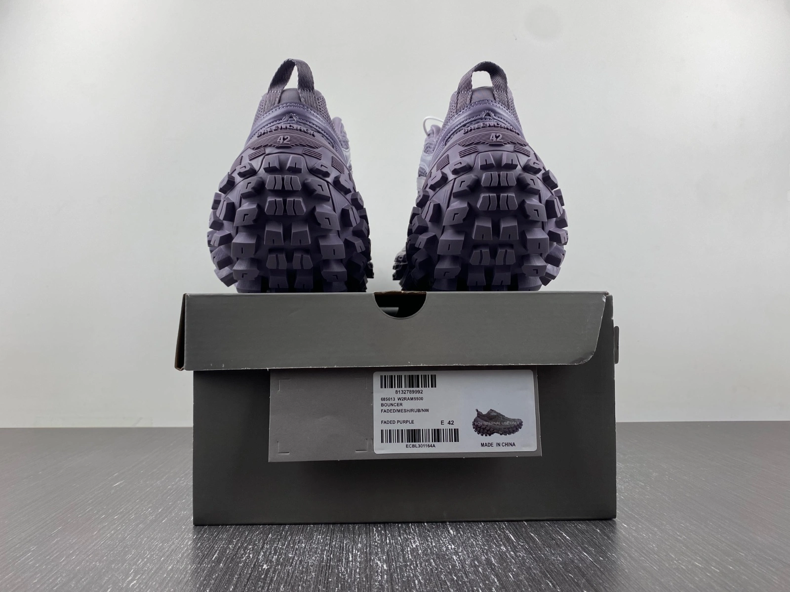 Balenciaga 685613 W2RAM Original 4312