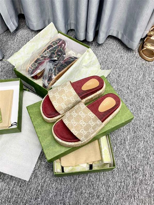 Gocci Slipper Versatile 5766