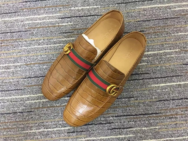 G*u*i loafer compact 310