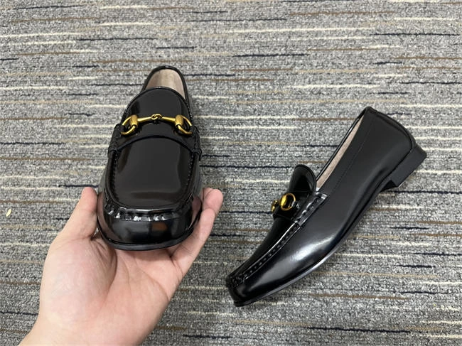 G*u*i loafer sustainable 334