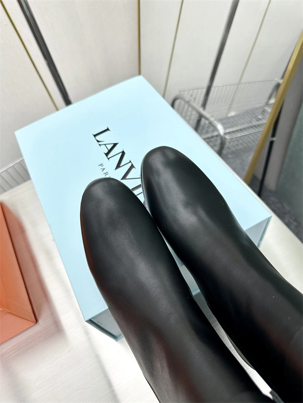 Comfortable H Boot 2416