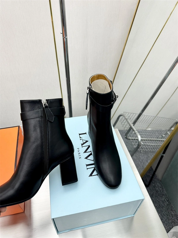 Comfortable H Boot 2416