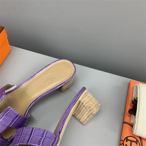 H Slipper Unisex 2365