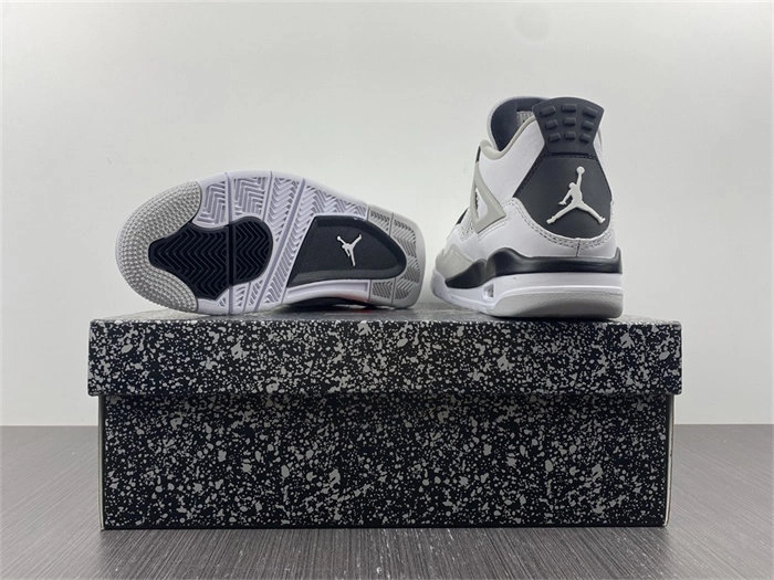 Neat Jordan 4 Retro Military Black DH6927- 3860