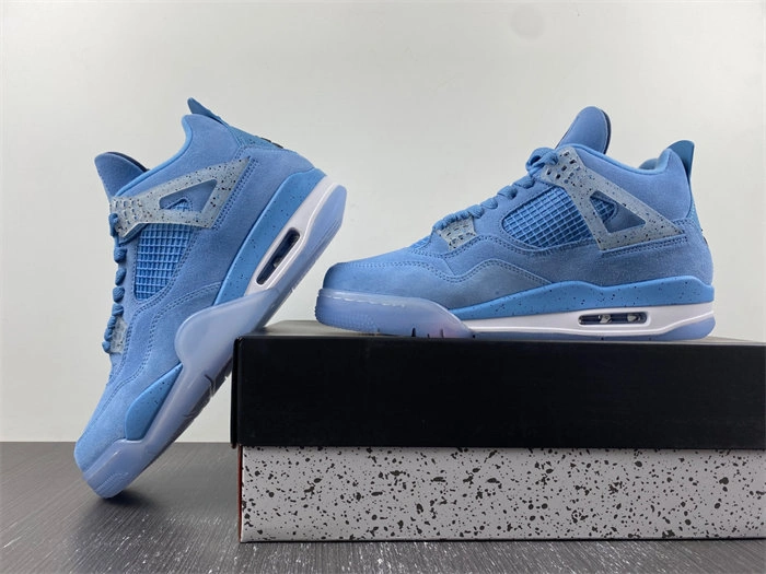 Jordan 4 Retro UNC AJ4 RelaxedFit 3935