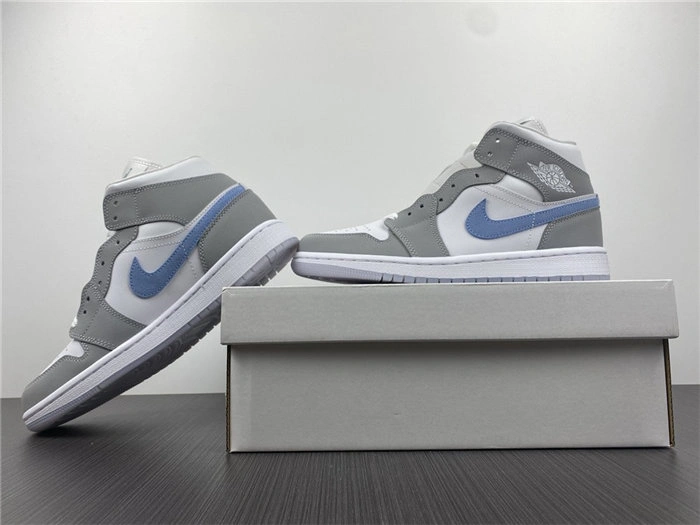 Jordan1 Mid Wolf Grey Aluminum BQ6472- Trendsetting 3712