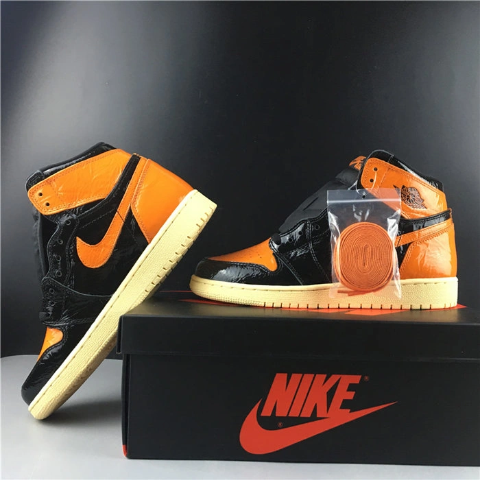 Sophisticated Jordan1 Retro Shattered Backboard 555088- 3772