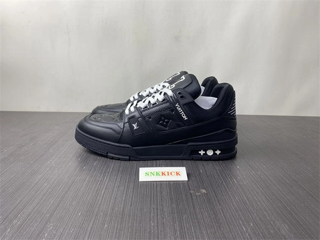 Compact Louis Vuitton 1647