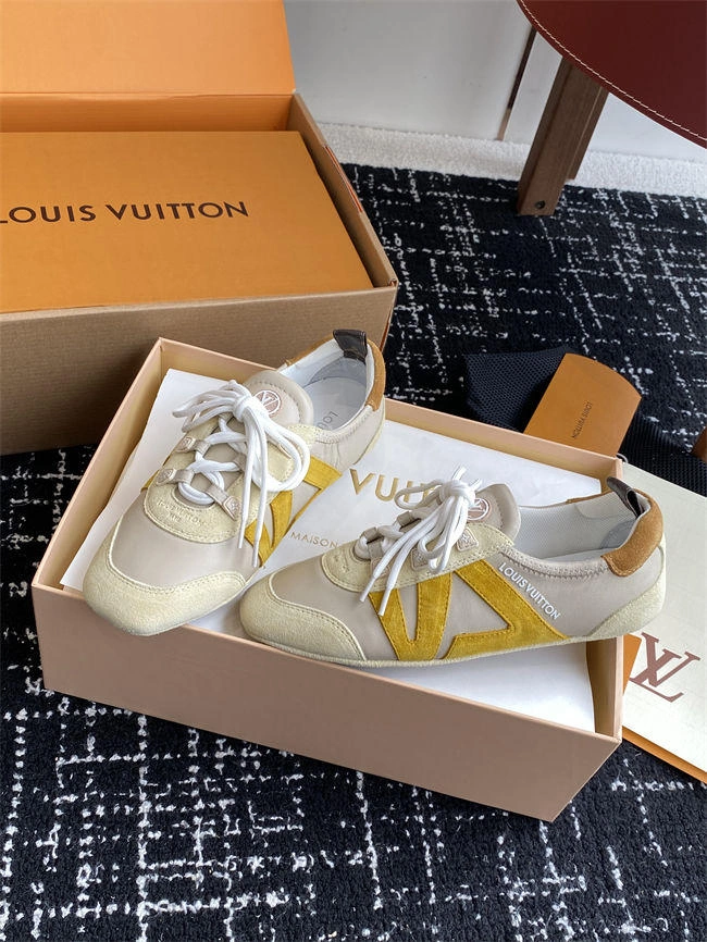 Louis Vuitton Unisex 1663