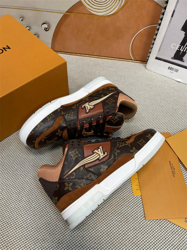 TopPick Lv Trainer Sneaker 2108