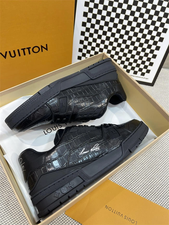 Lv Trainer Sneaker Trendsetting 2092
