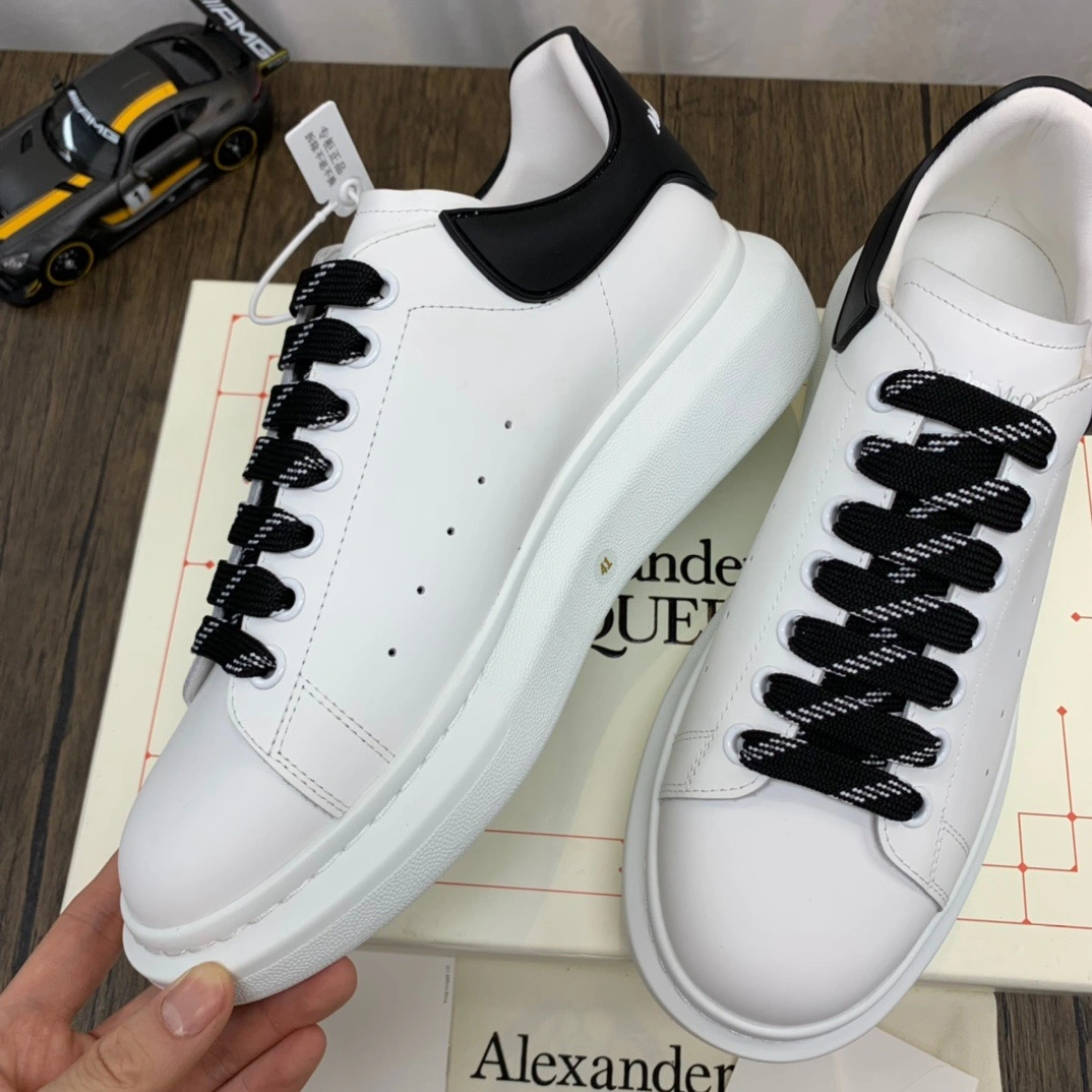 EyeCatching McQuen White Black Laces 621056WHXMT 2498