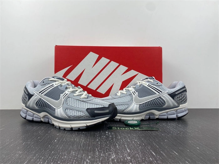 NIKE Air Zoom Vomero 5 FD9919- SmartChoice 5302