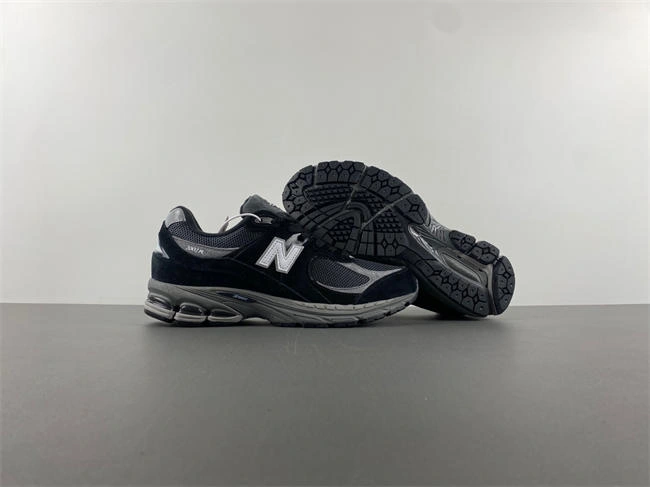 GoodFit New Balance 2002R Black Dark Grey White M2002RR 5825