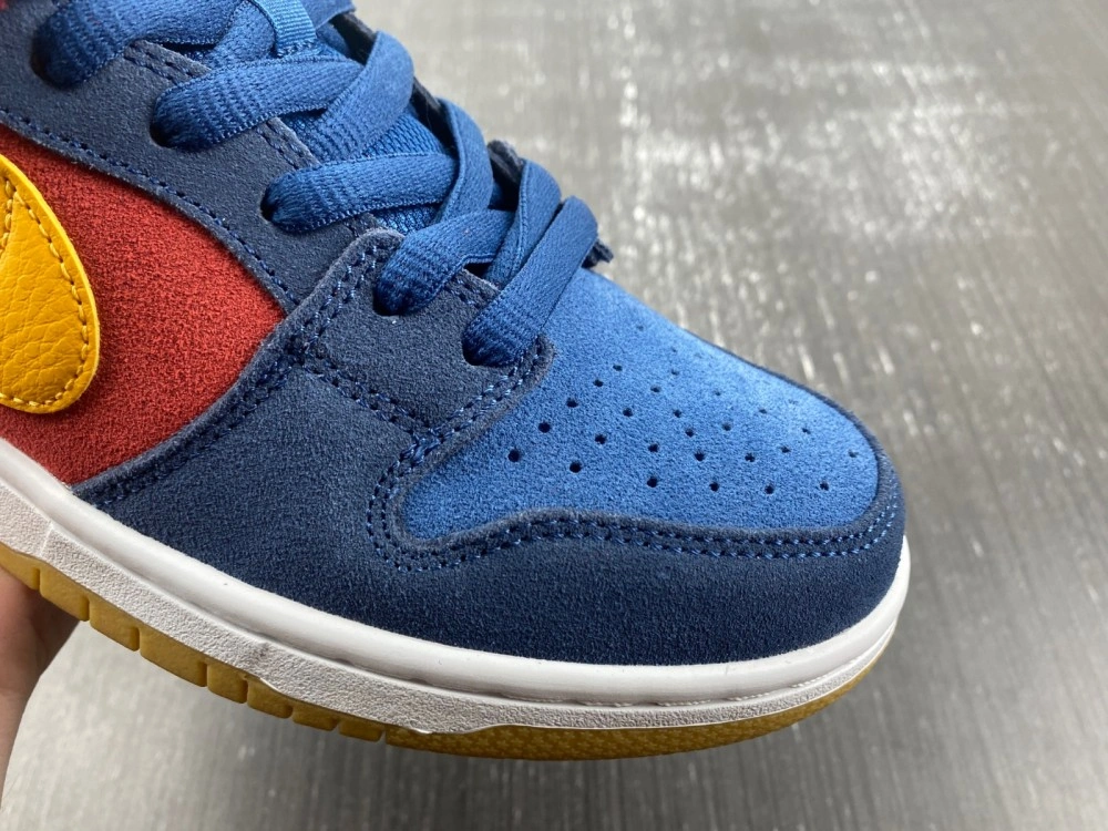 Nike SB Dunk Low Barcelona  DJ0606- Snug 4574