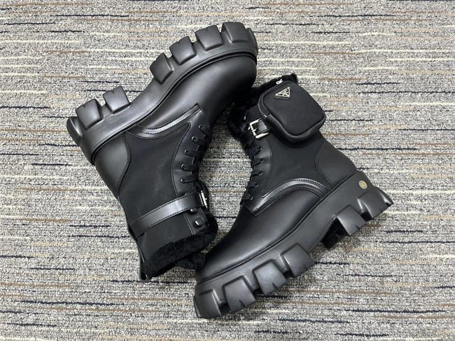 Prada Boot Unisex 3246