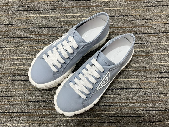 WellDesigned Prada Sneaker Women 3400